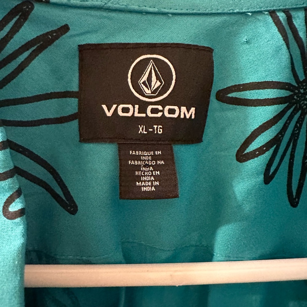 Volcom Button Down